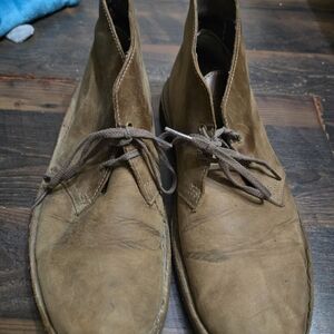 Used Clarks Leather, Brown Chukka Boots, Good Condition, US 11.5